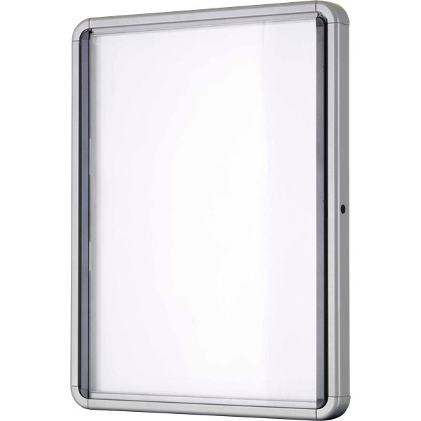 Nuovo design con robusta cornice in alluminio per assicurare protezione e sicurezza alle comunicazioni e ai documenti importanti. Vetro di sicurezza di 4 mm di spessore per una resistenza 5 volte superiore rispetto al vetro standard. Fondo in acciaio bianco magnetico per uso con piccoli magneti o scrivibile e cancellabile con pennarelli per lavagna. Spazio di 1 cm attorno ai fogli per farli risaltare meglio. 16 mm di spazio utile per spilli e puntine. Sistema di fissaggio semplificato effettuabile da parte di una sola persona. Serratura sicura con due chiavi. Apertura a finestra posizionabile sia a destra sia a sinistra. Disponibile in 4 formati.