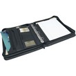 Elegante portablocco con zip realizzato in pelle. Dotato di scomparto interno portacarte con chiusura a zip e tasche per riporre biglietti da visita e carte di credito. Dotato di un meccanismo a 4 anelli per l’inserimento di buste a perforazione universale o documenti perforati. Contiene un blocco a righe formato A4 ed una calcolatrice. Colore nero con cuciture grigie.